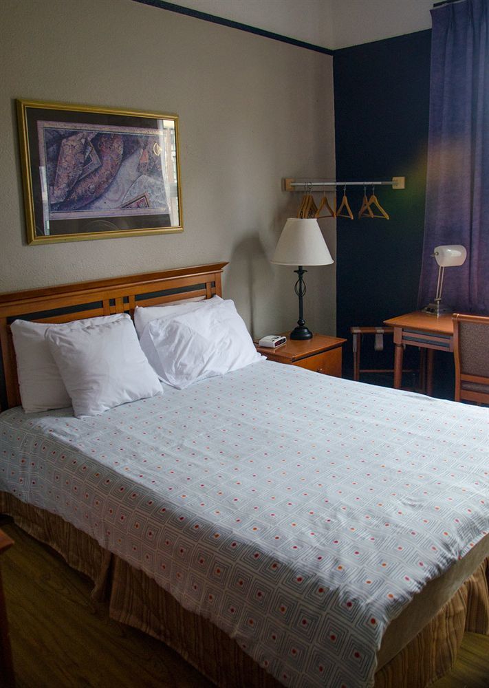 Hotel Ambassador Ванкувер Екстер'єр фото