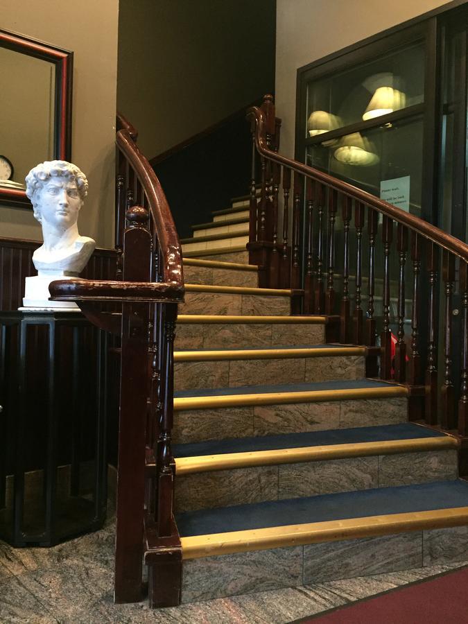 Hotel Ambassador Ванкувер Екстер'єр фото