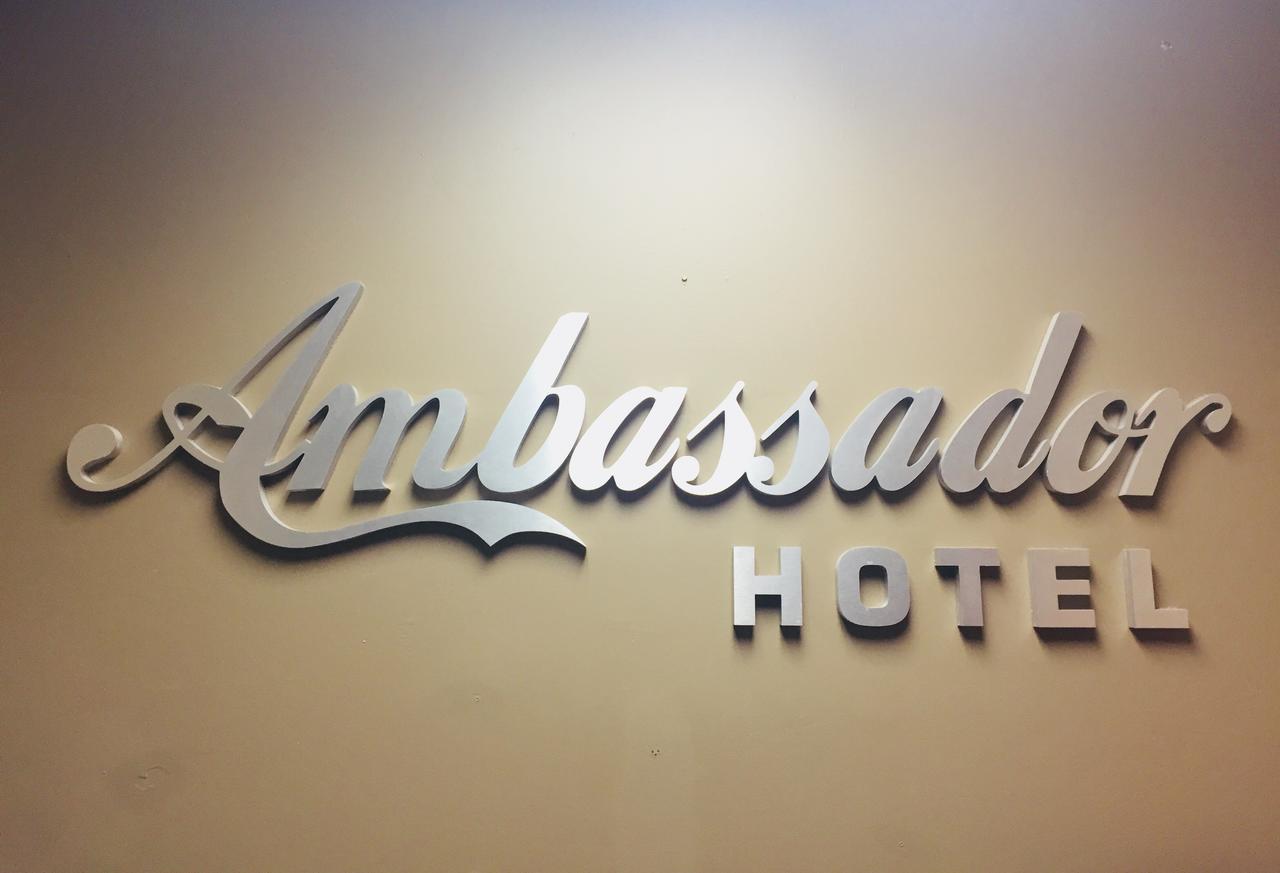 Hotel Ambassador Ванкувер Екстер'єр фото